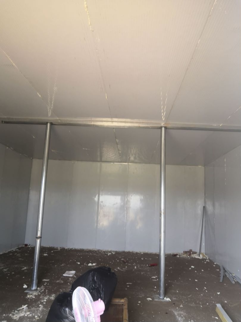 �������r��� 